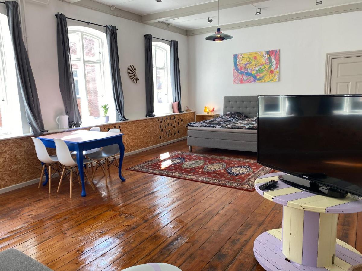 Gallery Studio In The Heart Of Højer 外观 照片