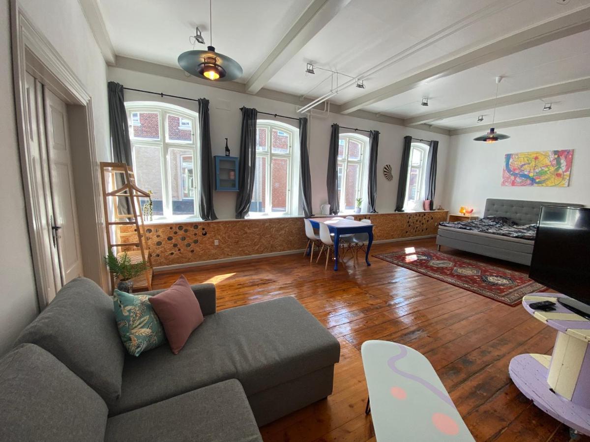 Gallery Studio In The Heart Of Højer 外观 照片