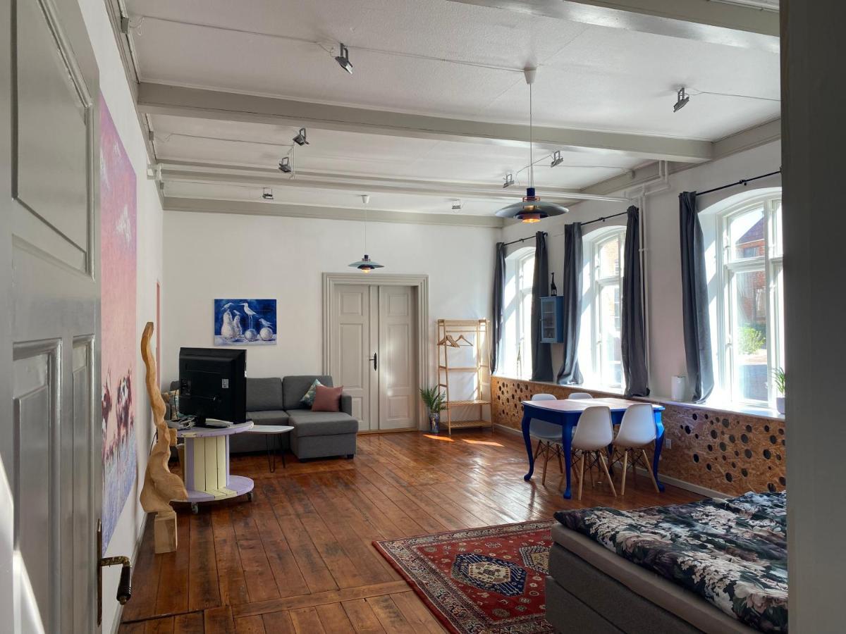 Gallery Studio In The Heart Of Højer 外观 照片